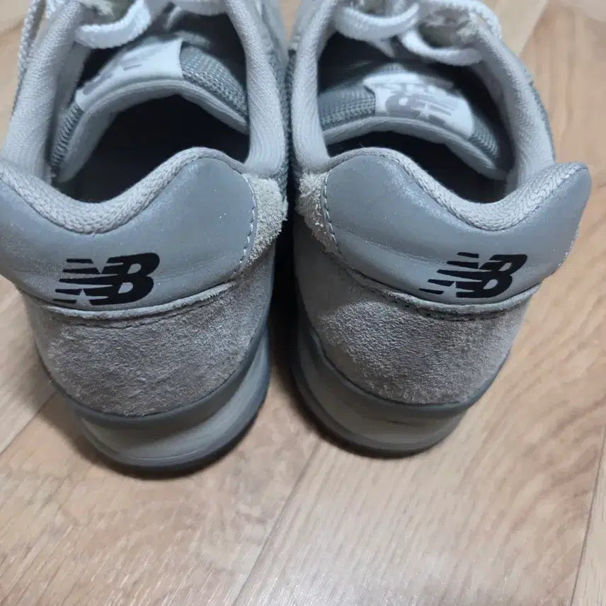 [BUNJANG] New Balance 996 Sneakers (255mm) / 뉴발 996 255 팝니다