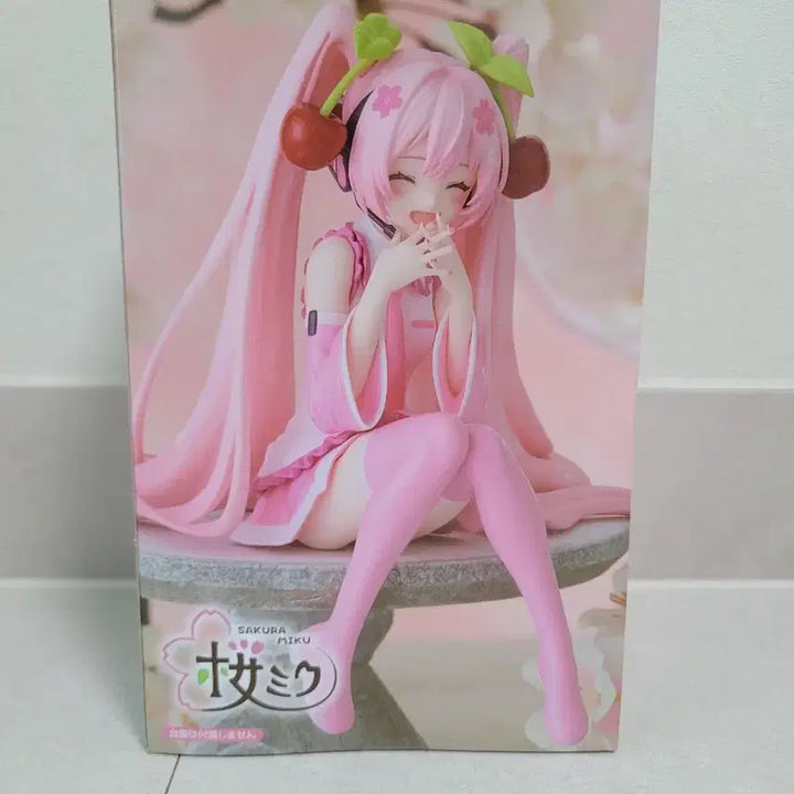 [BUNJANG] Vocaloid FURY Sakura Miku Figure / 보컬로이드 후류 사쿠라 미쿠 피규어