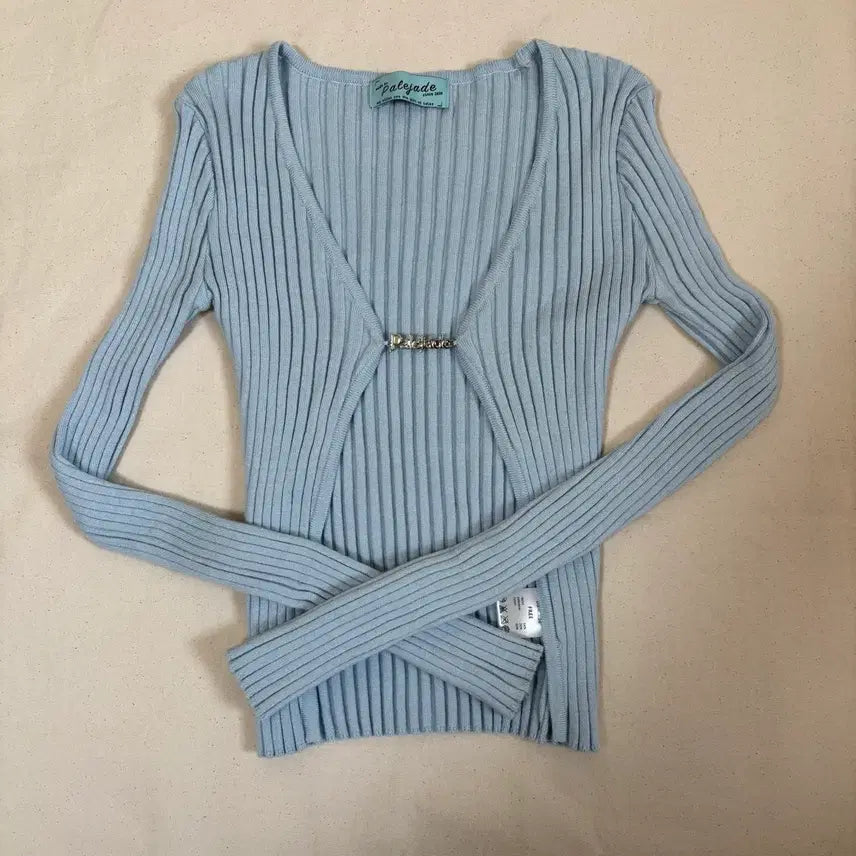 [BUNJANG] Faye Jedd Logo Pendant Cardigan Sky Blue / 페일제이드 로고 팬던트가디건 스카이블루