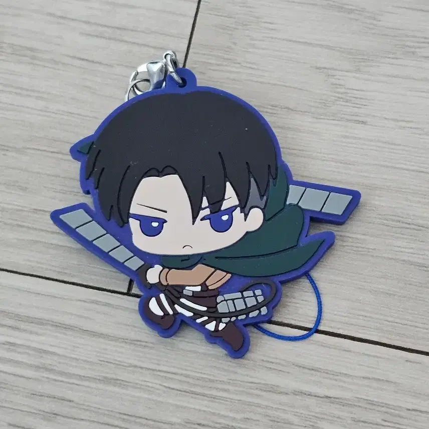 [BUNJANG] Attack on Titan Levi Rubber Strap / 진격의 거인 진격거 리바이 러버스트랩