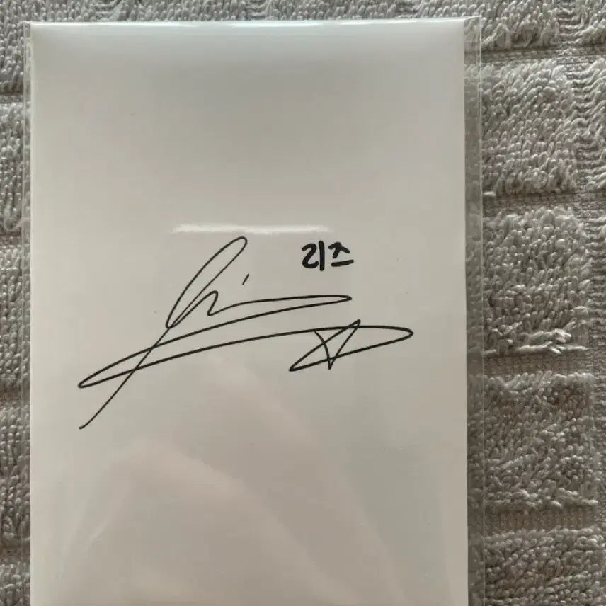 [BUNJANG] Tony Moly Liz Photocard / 토니모리 리즈 포카