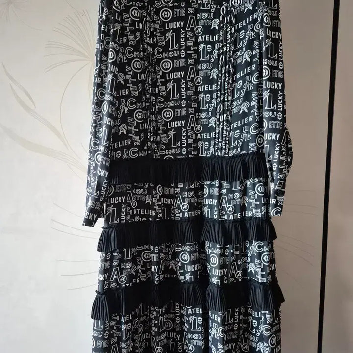 [BUNJANG] Lucky Chouette Black &amp; White Patterned Ruffle Long Dress Size 36 / 럭키슈에뜨 원피스 36,새제품 수준