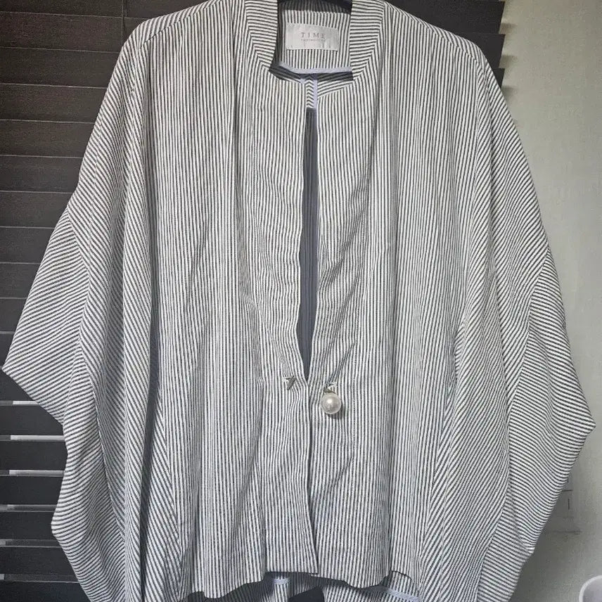 [BUNJANG] TIME Striped Jacket / TIME 스트라이프 자켓