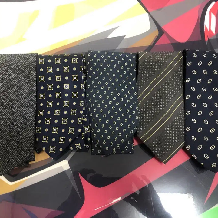 [BUNJANG] Vintage Neckties (Gucci, Armani, Yves Saint Laurent) / 빈티지 넥타이 팝니다!!(구찌.알마니.입생로랑)
