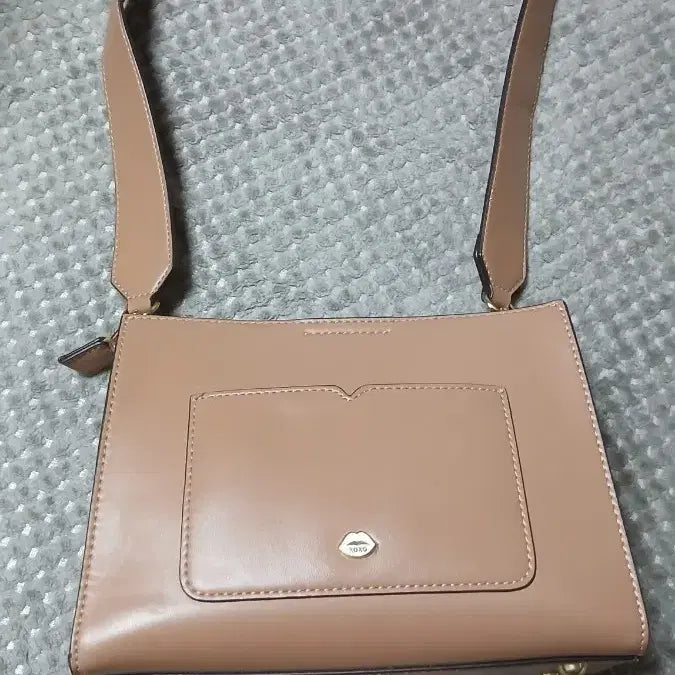 [BUNJANG] XOXO Beige Tote Bag Shoulder Bag / XOXO 베이지 토트백 숄더백