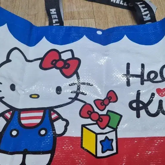 [BUNJANG] Sanrio Hello Kitty Tarpaulin Tote Bag / 헬로키티 Sanrio 타포린백