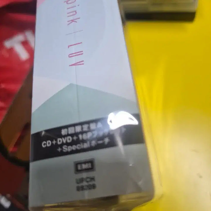 [BUNJANG] Apink LUV Limited Edition CD+DVD / 에이핑크 Apink LUV CD+DVD 초회한정반