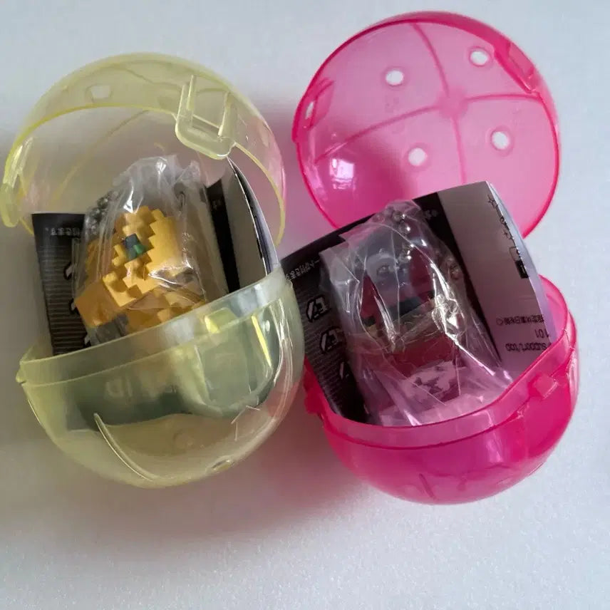 [BUNJANG] Digimon Agumon Guilmon Pixel Keychain Gacha Bundle Set (Sealed) / 디지몬 도트 아구몬 길몬 피규어 키링 가챠 일괄 미개봉
