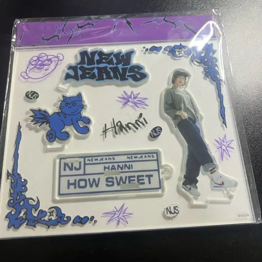 [BUNJANG] NewJeans Haerin How Sweet Acrylic Stand / 뉴진스 하우스윗 하니 팝업 아크릴 스탠드 미개봉
