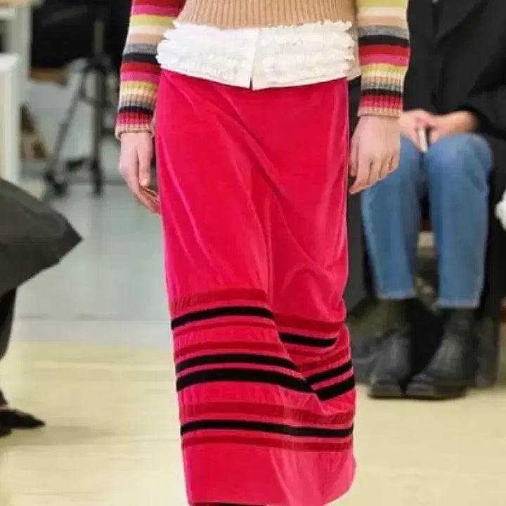 [BUNJANG] Mulligodart Velvet Stripe Skirt UK8 / 몰리고다드 벨벳 스트라이프 스커트 - UK8 Size