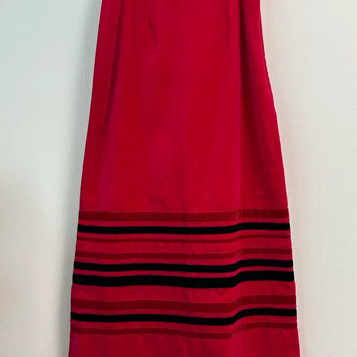 [BUNJANG] Mulligodart Velvet Stripe Skirt UK8 / 몰리고다드 벨벳 스트라이프 스커트 - UK8 Size