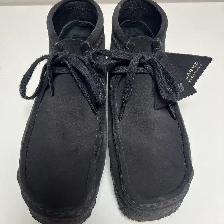 [BUNJANG] Clarks Wallabee Suede Shoes Size 250 / 클락스 왈라비 스웨이드 250
