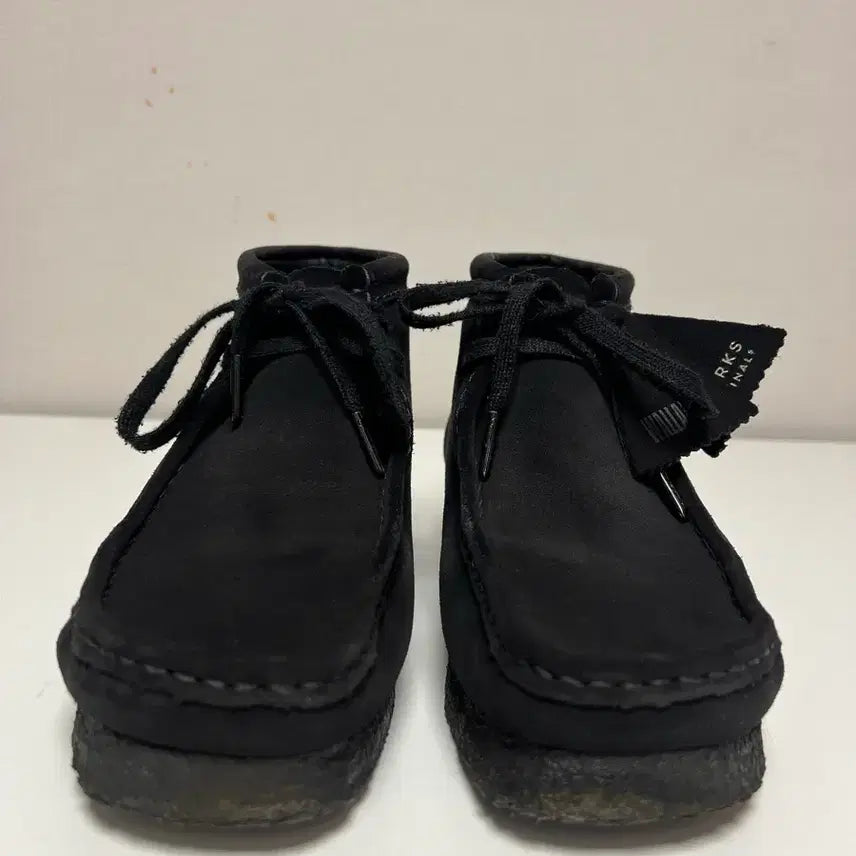 [BUNJANG] Clarks Wallabee Suede Shoes Size 250 / 클락스 왈라비 스웨이드 250