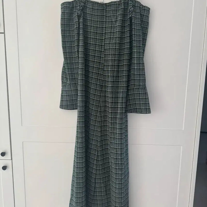 [BUNJANG] Ganni Check Off-Shoulder Long Dress / GANNI 체크 오프숄더 롱 원피스 32