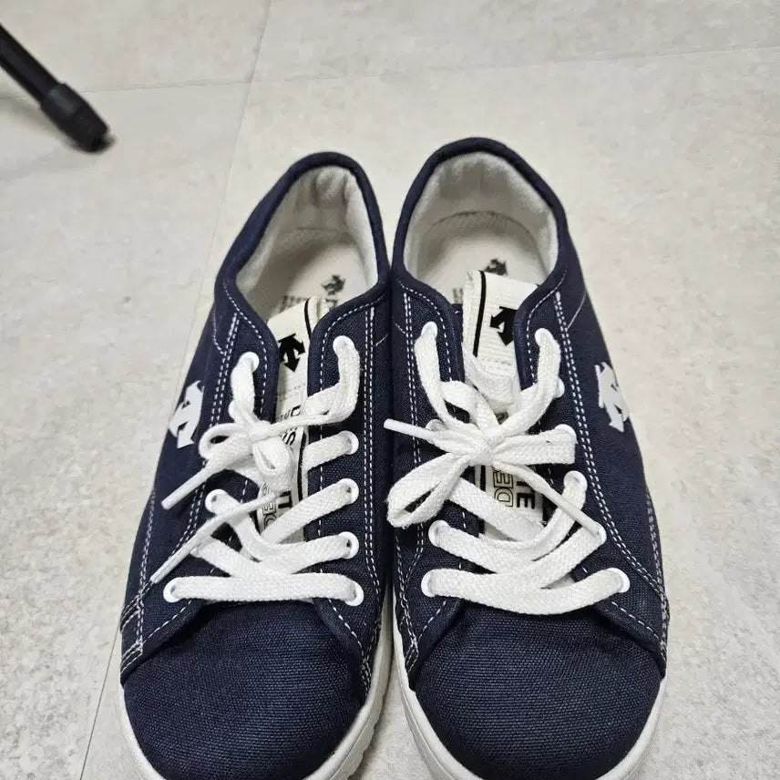 [BUNJANG] Nike Sneakers Size 230mm / 나이키운동화 230mm 두결레 만원