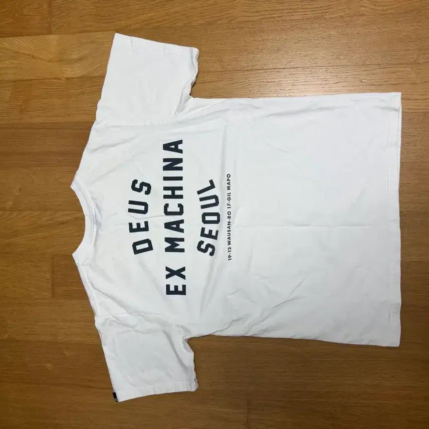 [BUNJANG] Deus Ex Machina Seoul T-Shirt White Size S / 데우스 엑스 마키나 서울 S