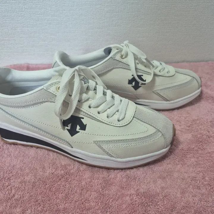 [BUNJANG] Descente Chrono Racer Sneakers Size 240 / 데상트 크론 레이서 240
