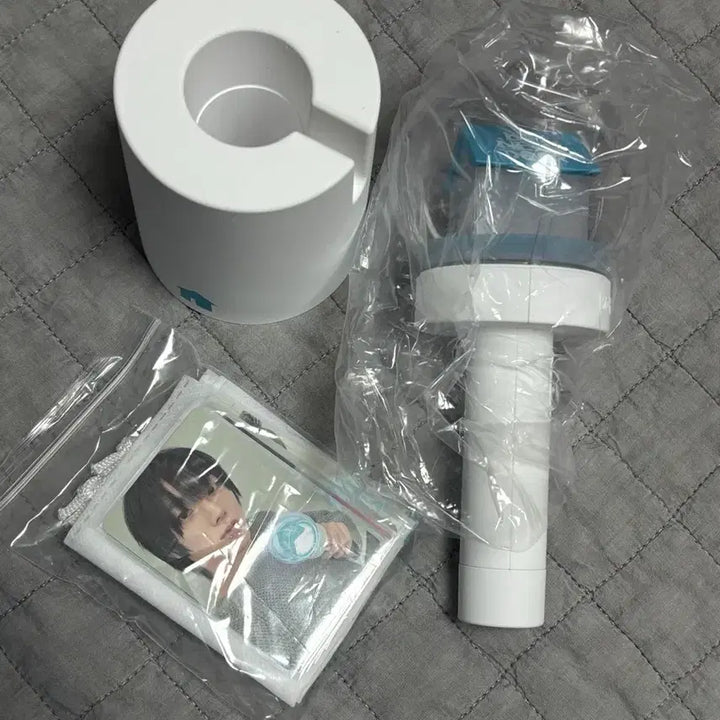 [BUNJANG] BOYNEXTDOOR Wonderslick Lightstick Full Set with Stand / 보넥도 원더스틱 응원봉 풀셋 거치대 포함