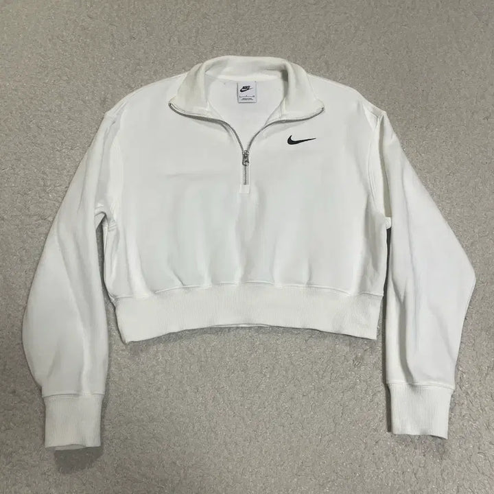 [BUNJANG] Nike Half-Zip Cropped Sweatshirt White Fleece Women&