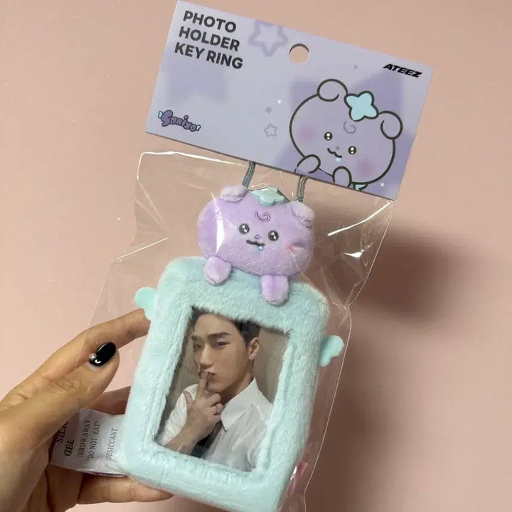 [BUNJANG] ATEEZ San San Yunho Photocard Holder Keyring (MyAtoz Version) / 에이티즈 사니요 최산 포토 홀더 키링 (마이티즈 버전)