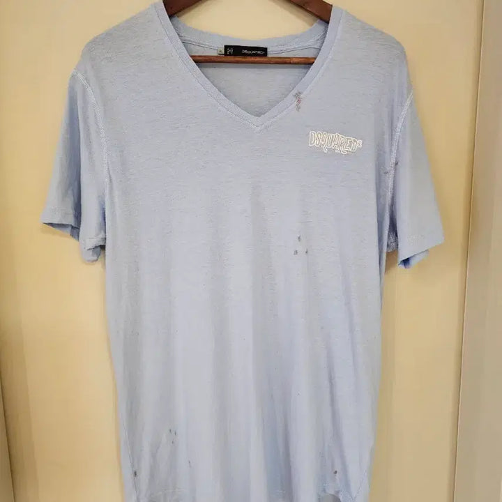 [BUNJANG] Dsquared2 Logo V-Neck Short Sleeve T-Shirt / [정품] 디스퀘어드 디퀘 로고 브이넥 반팔 티셔츠