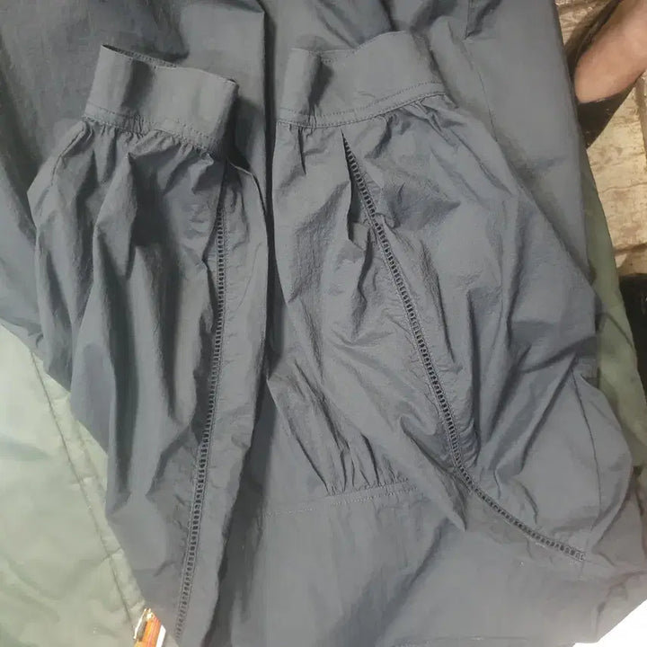 [BUNJANG] Tahari 2022 Cooling Fabric Top and Bottom Set / 타하리  2022년   냉감 원단    상   하 셋업