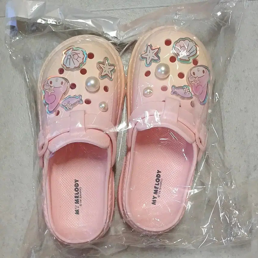 [BUNJANG] Sanrio My Melody Crocs / 산리오 마이멜로디 크록스