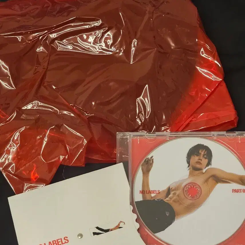 [BUNJANG] Yeonjun Listening Party Hat + CD Bundle / 연준 리스닝파티 모자+cd 판매합니다