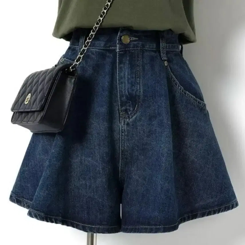 [BUNJANG] A-Line Denim Shorts (Size 30-31) / A라인 청반바지(30-31사이즈)