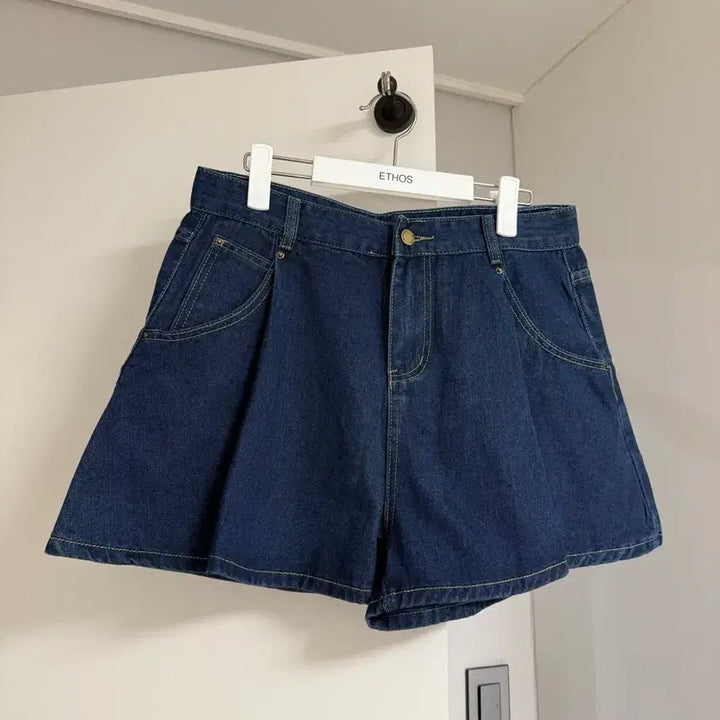 [BUNJANG] A-Line Denim Shorts (Size 30-31) / A라인 청반바지(30-31사이즈)