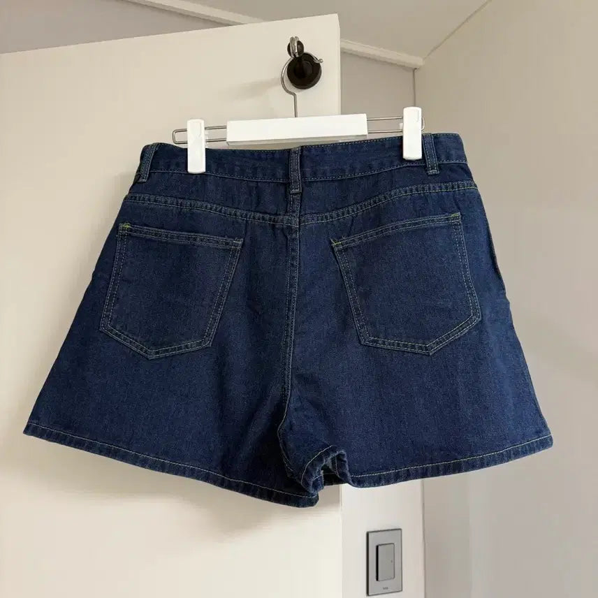 [BUNJANG] A-Line Denim Shorts (Size 30-31) / A라인 청반바지(30-31사이즈)