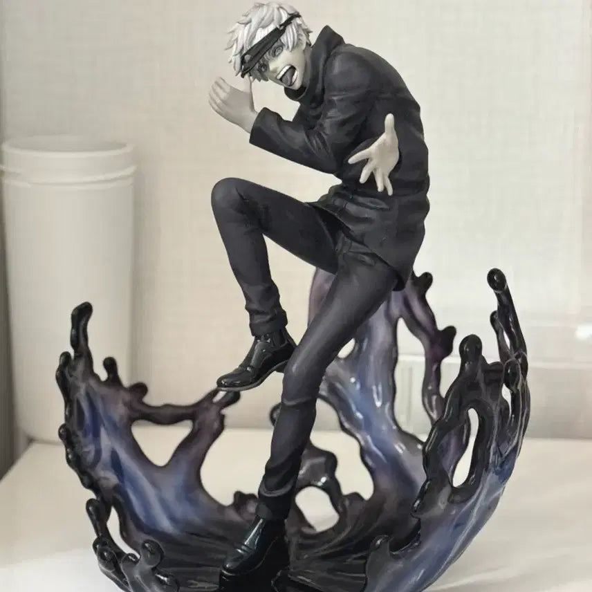 [BUNJANG] Satoru Gojo Shibuya Scramble Monochrome Ver. 1/7 Scale Figure / 고죠사토루 이스트림 시부야스크램블 흑백ver
