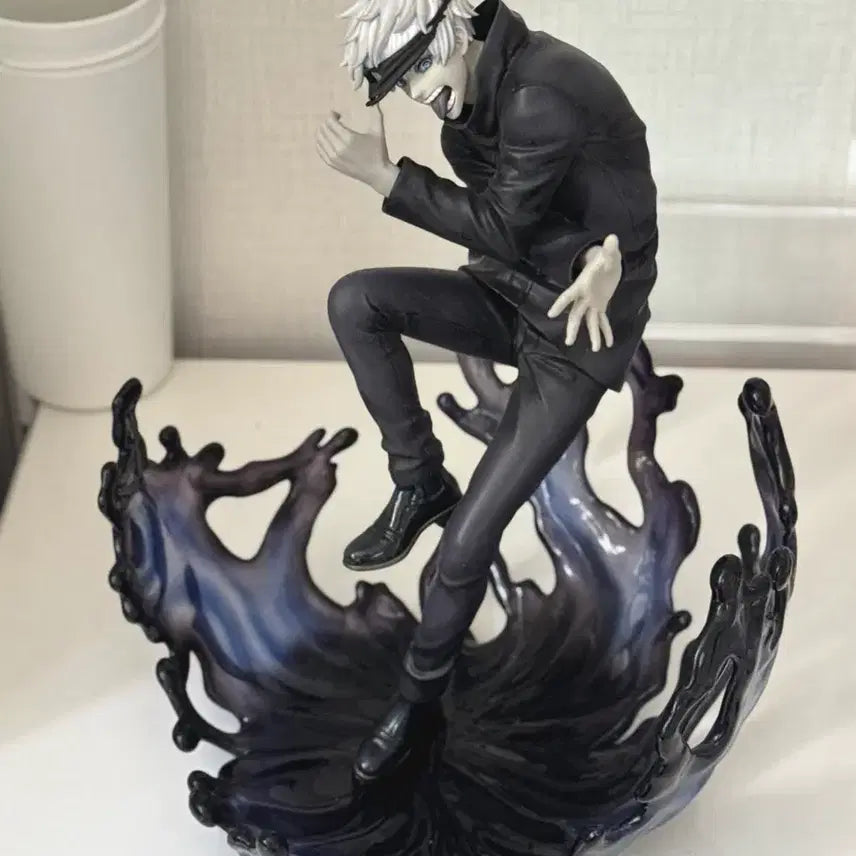 [BUNJANG] Satoru Gojo Shibuya Scramble Monochrome Ver. 1/7 Scale Figure / 고죠사토루 이스트림 시부야스크램블 흑백ver