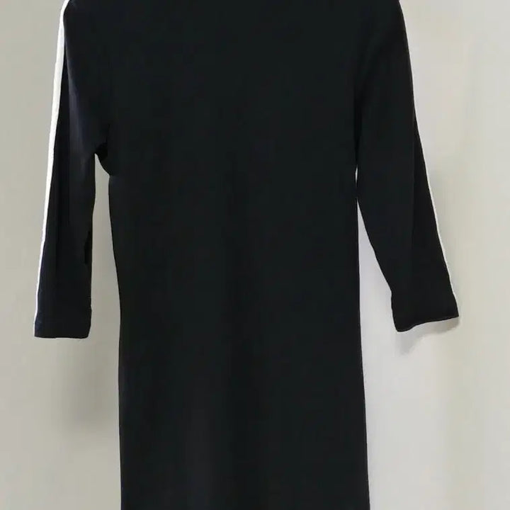 [BUNJANG] Adidas 3-Stripes Short/7-Sleeve Dress (Size L) / 아디다스 정품 3스트립 반팔/7부 원피스 (L사이즈)