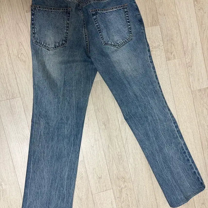 [BUNJANG] 86Road Cracked Blue Flare Jeans / 86로드 크랙블루 플레어진