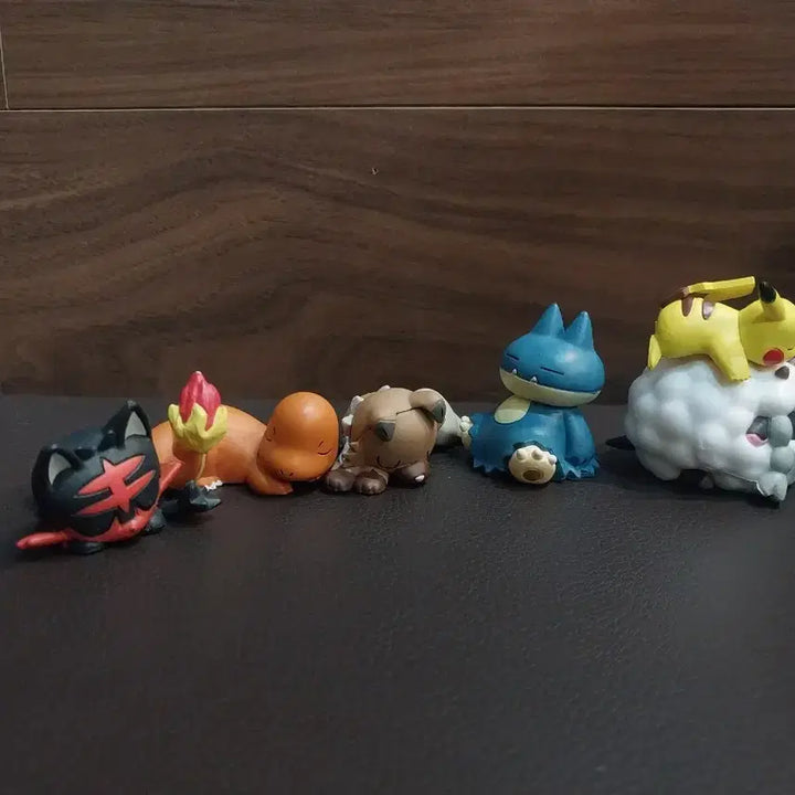 [BUNJANG] Pokemon Gacha Sleeping Figures Bundle Set (6 Types) / 포켓몬 가챠 6종 일괄 잠자는 파이리 피카츄 먹고자 우르 피규어 꾸벅
