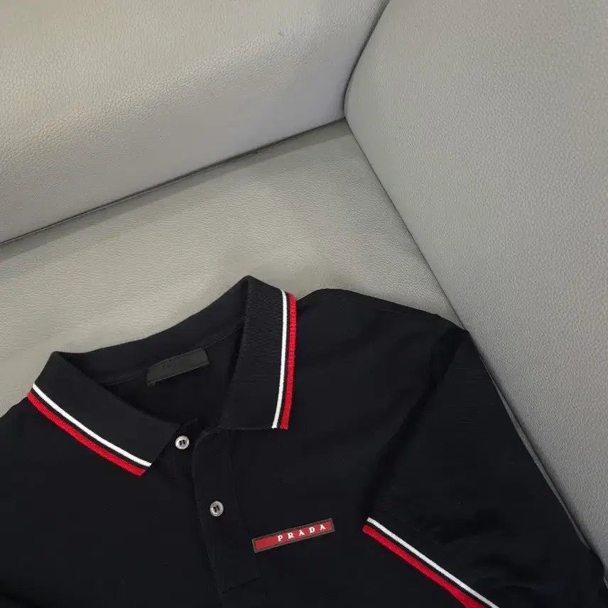 [BUNJANG] Prada Red Tab Polo T-Shirt / 105/ 프라다 레드탭 폴로 반팔