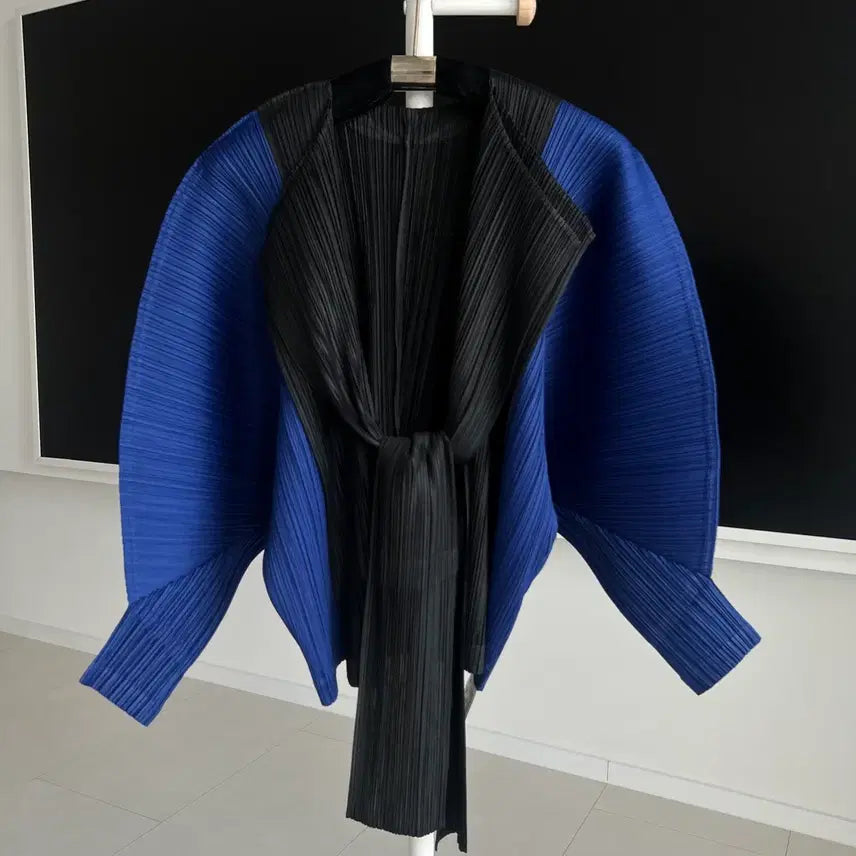 [BUNJANG] Pleats Please Issey Miyake Track Series Ribbon Tie Double Collar Cardigan / 21년 10월 플리츠플리즈 이중카라 타이 가디건