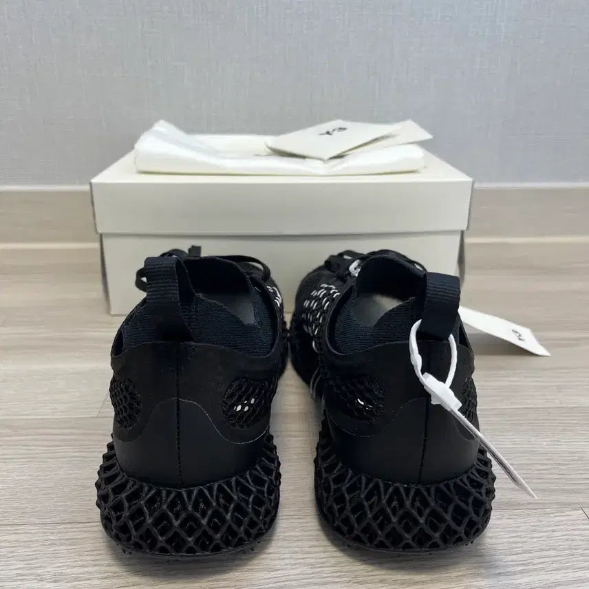 [BUNJANG] Y-3 4D Halo Sneakers Black / Y-3 / 4D 헤일로 스니커즈 블랙 / 265