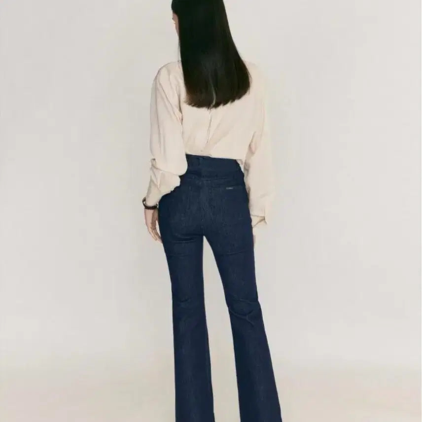 [BUNJANG] Hawa Lurker Two-Button Bootcut Denim (Non-Fade Raw Denim) / 하와 루어 투버튼 부츠컷 데님 (논페이드 생지)