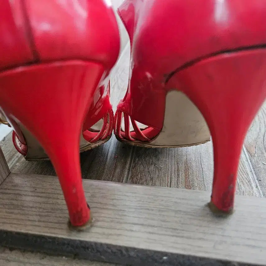 [BUNJANG] Anivee f. Enamel Strap Cage Heels (235) / [정품/레어] 아니베에프(Anivee f.) 에나멜 스트랩 케이지 힐