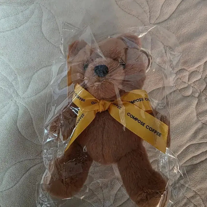 [BUNJANG] BTS V Hanmo Bear Plush Keychain + Sleeve Set / 컴포즈커피 곰인형 키링 + 슬리브 방탄소년단 뷔 한모곰
