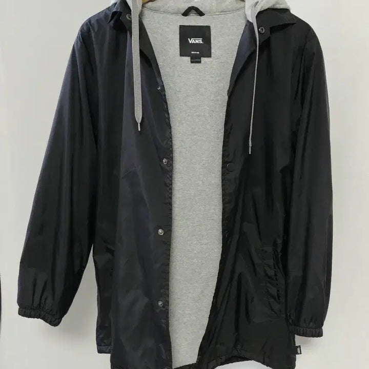 [BUNJANG] Vans Black Hooded Coach Jacket (M) / 반스(VANS) 정품 후드 코치 자켓 (블랙/M)