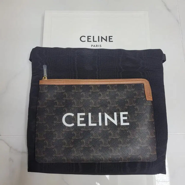 [BUNJANG] Celine Pouch Small / 셀린느 파우치 스몰(새상품컨디션)