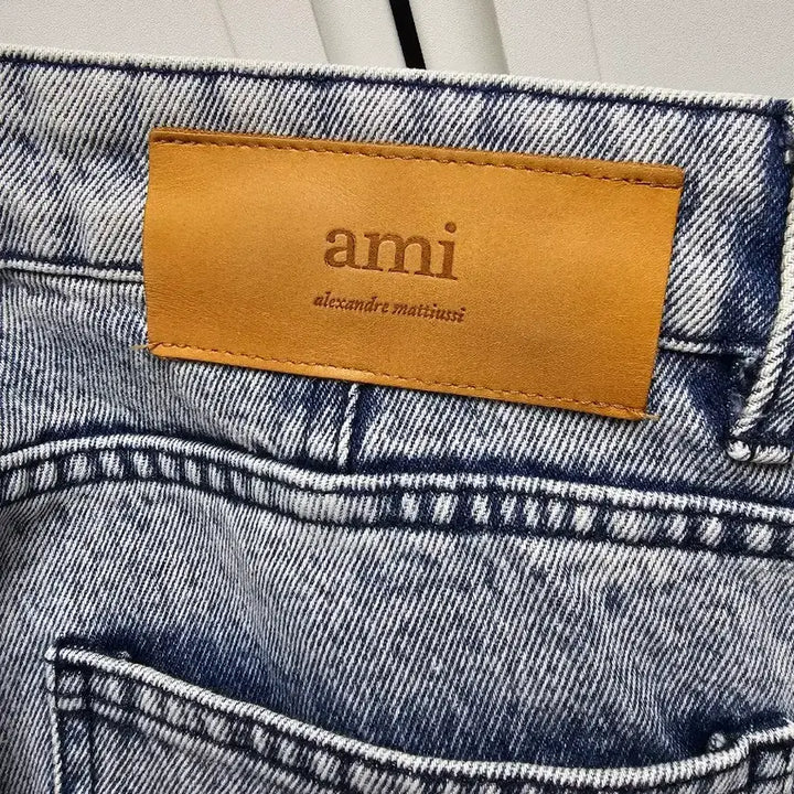 [BUNJANG] AMI Paris Cropped Denim Pants / 아미 데님 팬츠 청바지(국내 매장판)