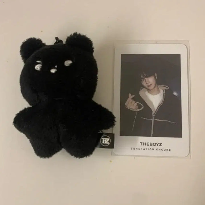 [BUNJANG] The Boyz Hyunjae Official Doll / 더보이즈 현재 공식 인형