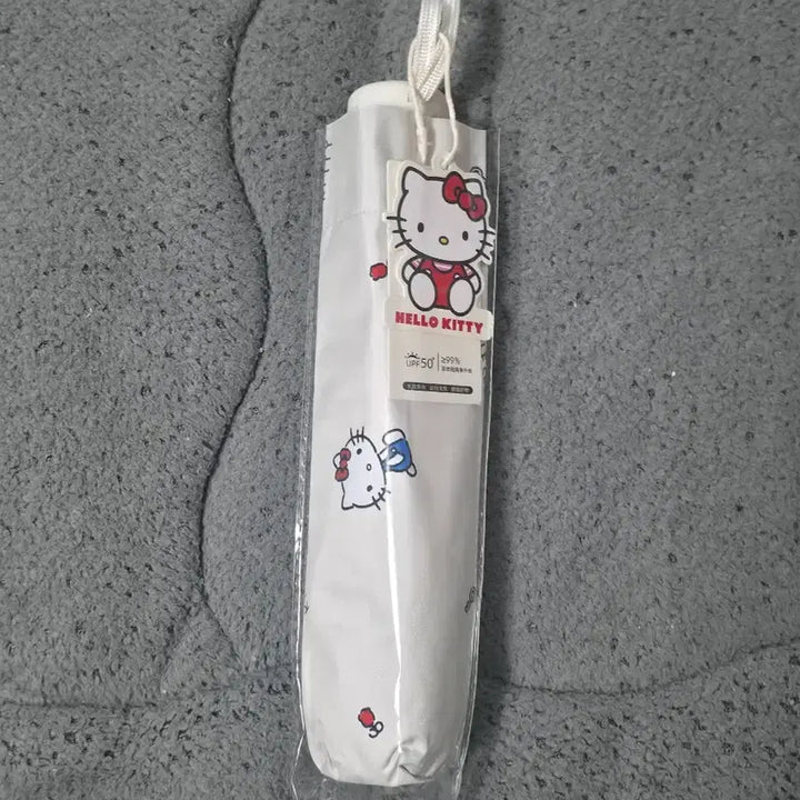[BUNJANG] Crayon Shin-chan Hello Kitty Folding Umbrella / 크레용신짱 헬로키티 휴대용 우산