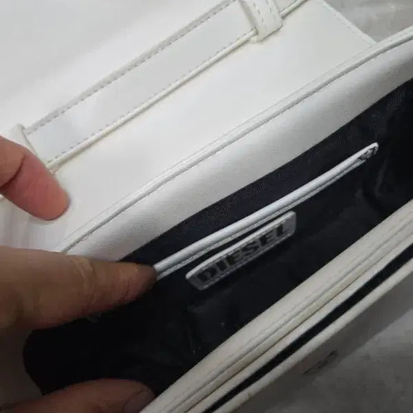 [BUNJANG] Diesel 1DR Natural Leather Shoulder Bag / 디젤/여성용/1DR/천연가죽/숄더백/정품/상태A