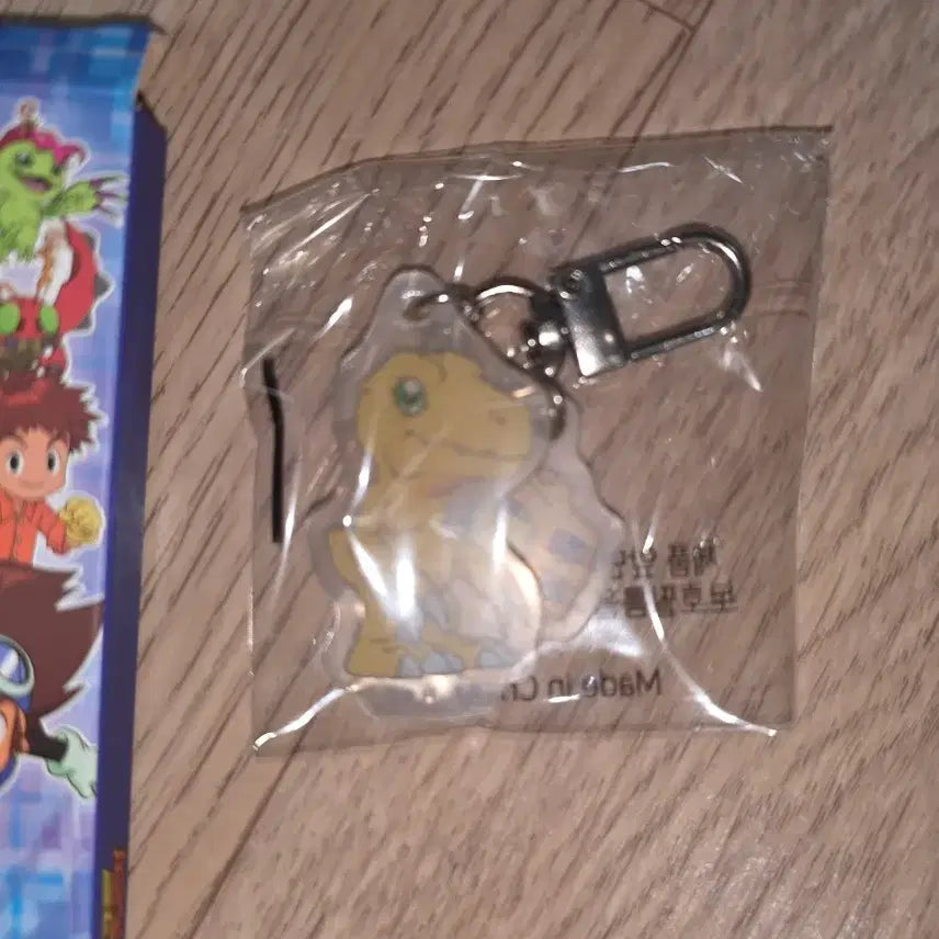 [BUNJANG] Digimon Adventure Agumon Alpha Way Keychain + Seal Sticker (Random) / [개봉품]아구몬알파웨이 디지몬 어드벤처 키링 + 씰 스티커 단품 (랜덤)