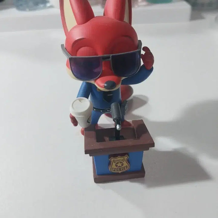 [BUNJANG] Zootopia Nick Wilde Police Figure / 주토피아 닉 경찰 피규어